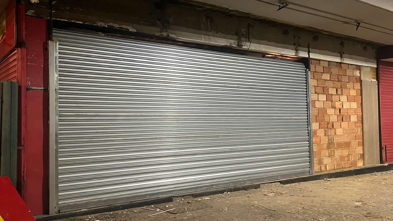 Projeto 10 - Porta Industrial