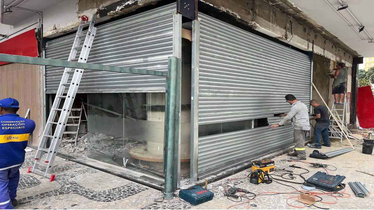 Projeto 11 - Porta Industrial